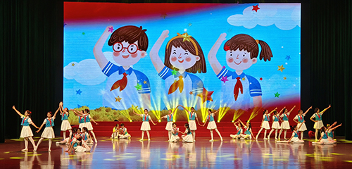 玉溪一小900余名学子毕业啦.jpg